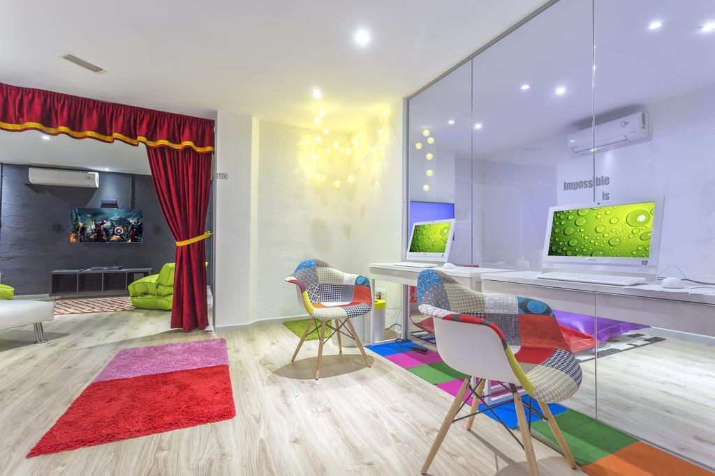 Fergus Style Cala Blanca Suites Santa Ponsa Exterior photo