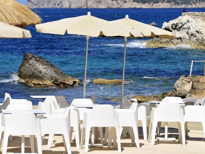 Fergus Style Cala Blanca Suites Santa Ponsa Exterior photo