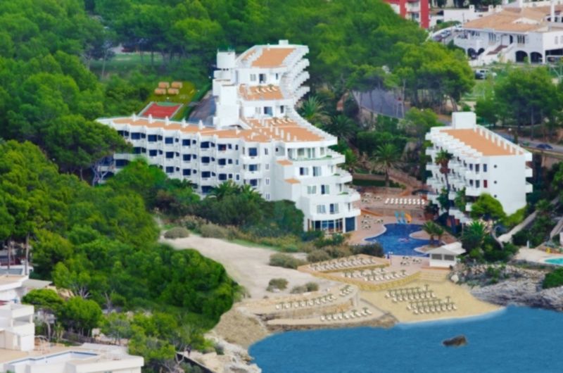Fergus Style Cala Blanca Suites Santa Ponsa Exterior photo