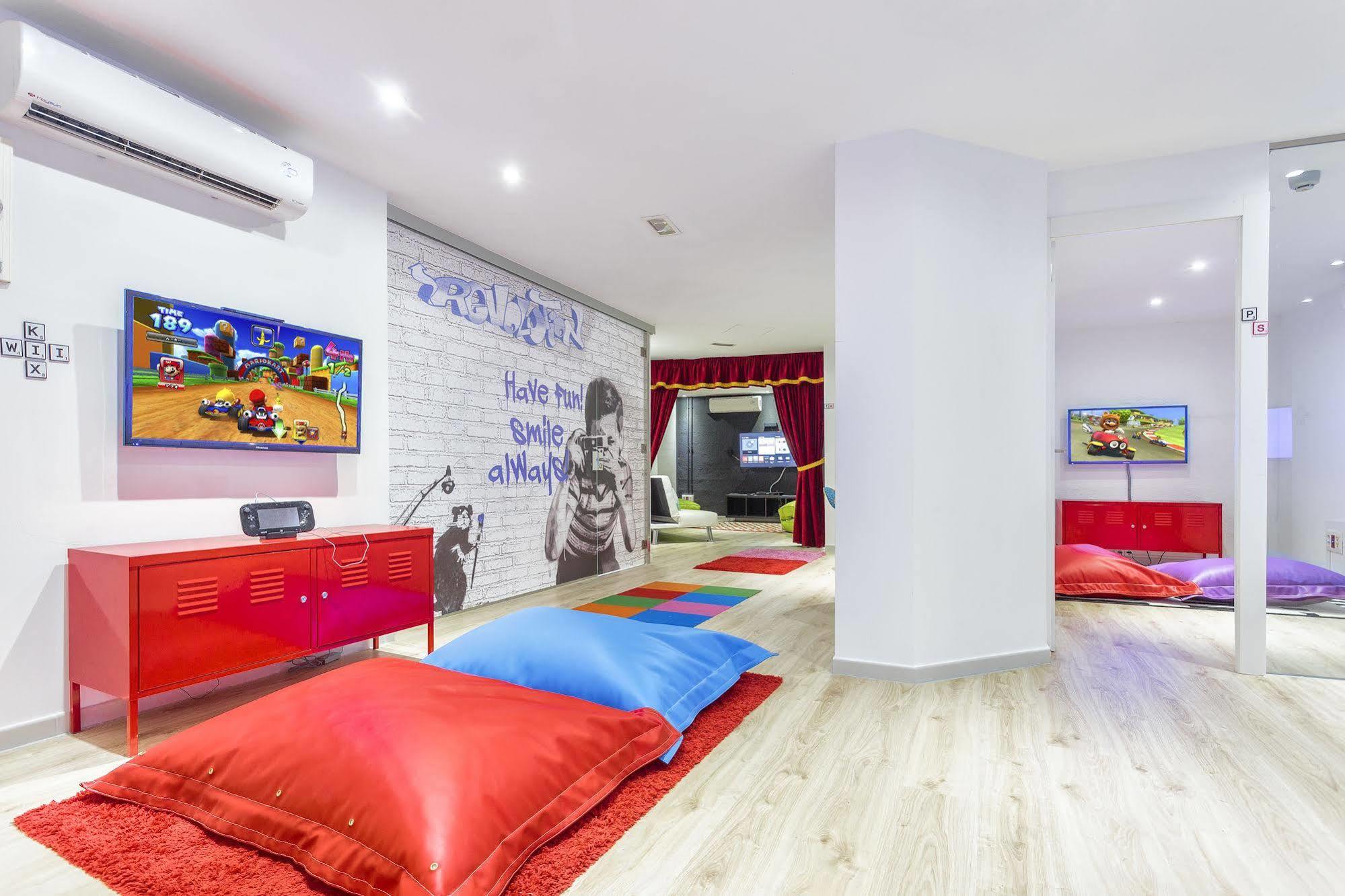 Fergus Style Cala Blanca Suites Santa Ponsa Exterior photo